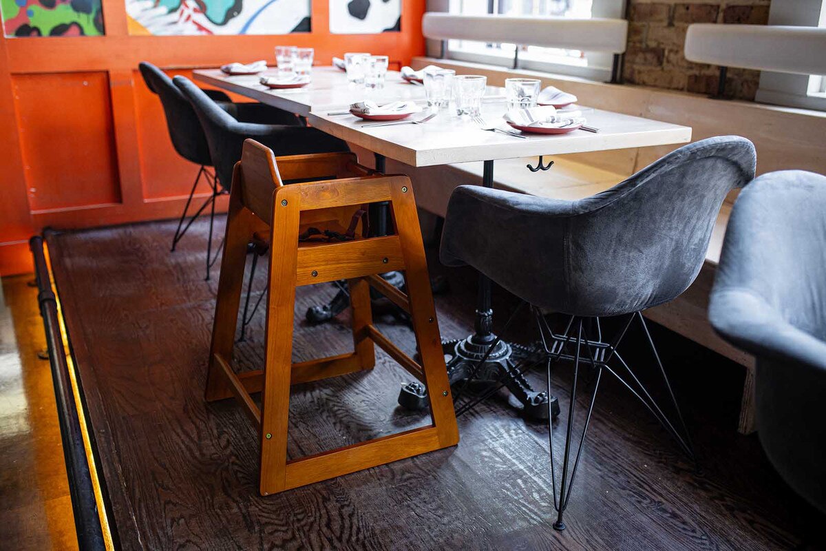 Chaise haute - MENINO – Équipements professionnels ERP – Image 11 | KODIF