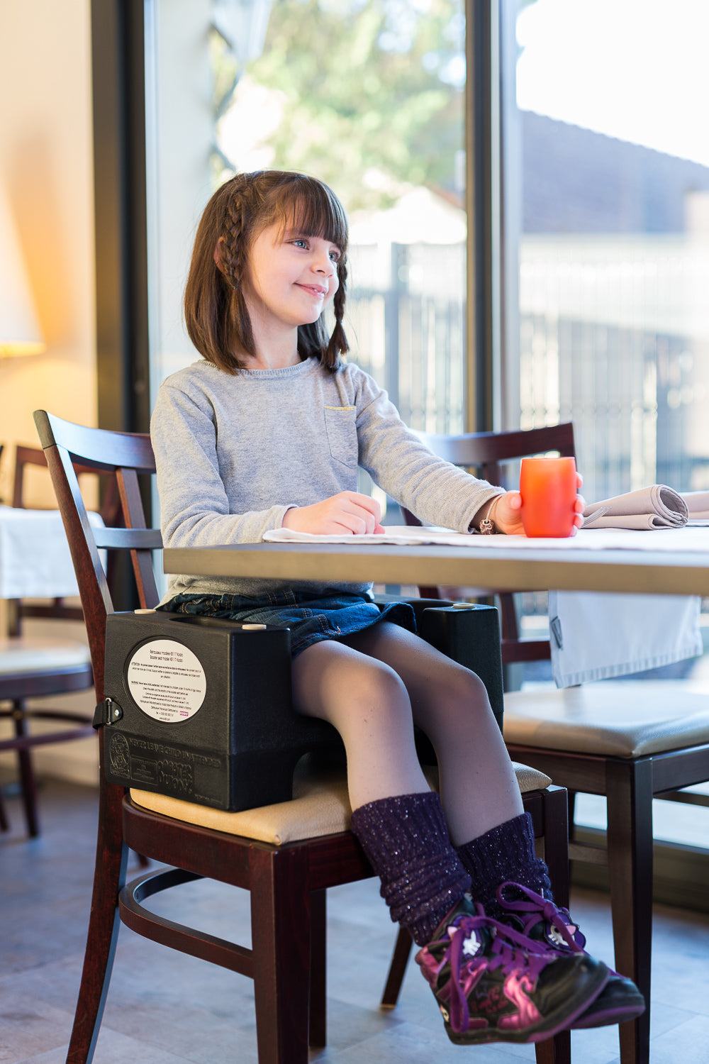 Reversible booster seat for children